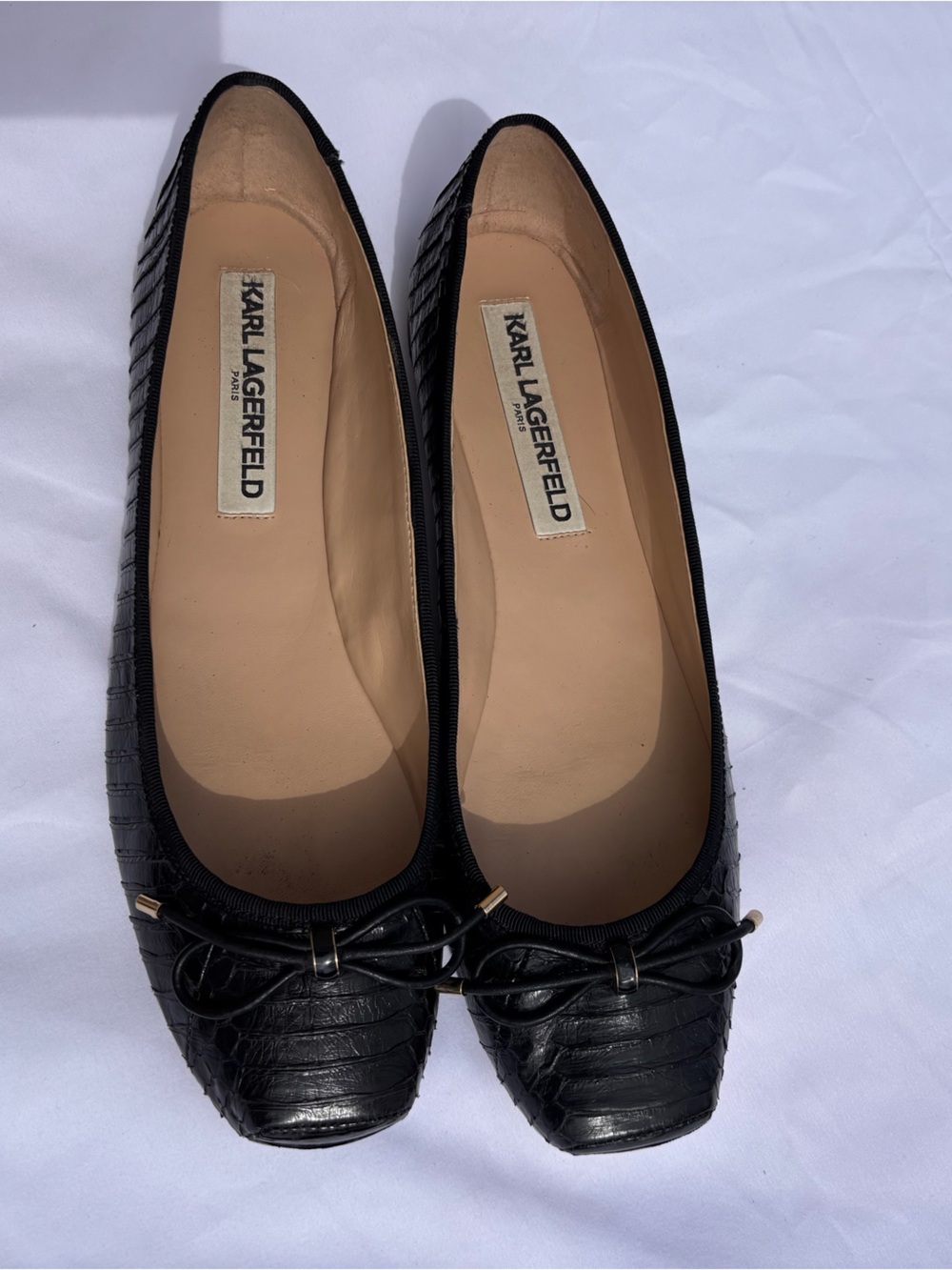 Karl Lagerfeld Black Croc-Embossed Bow Ballet Flats
